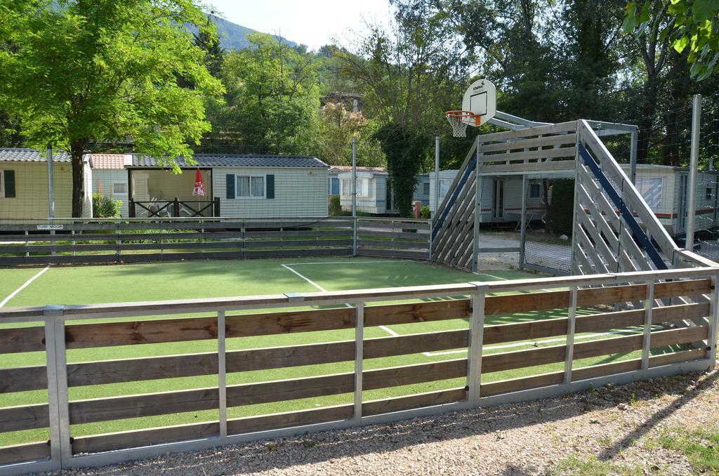טורט-סור-לו Camping Hotel Les Rives Du Loup מראה חיצוני תמונה