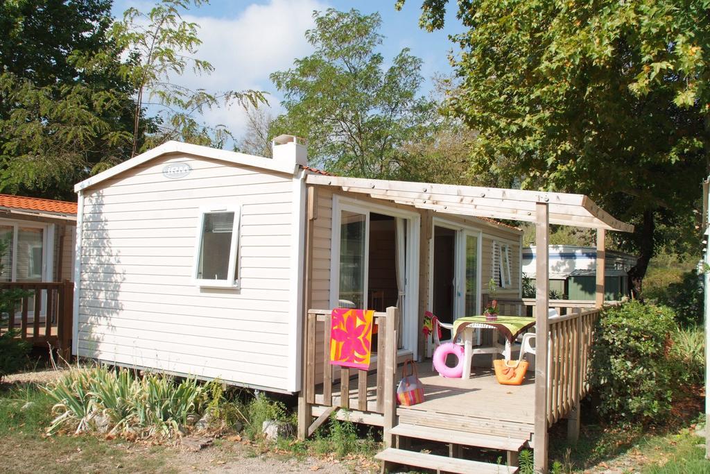 טורט-סור-לו Camping Hotel Les Rives Du Loup חדר תמונה