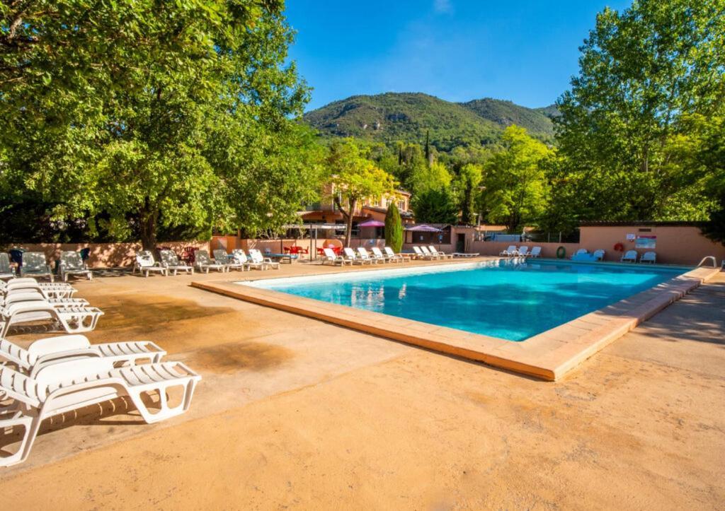 טורט-סור-לו Camping Hotel Les Rives Du Loup מראה חיצוני תמונה