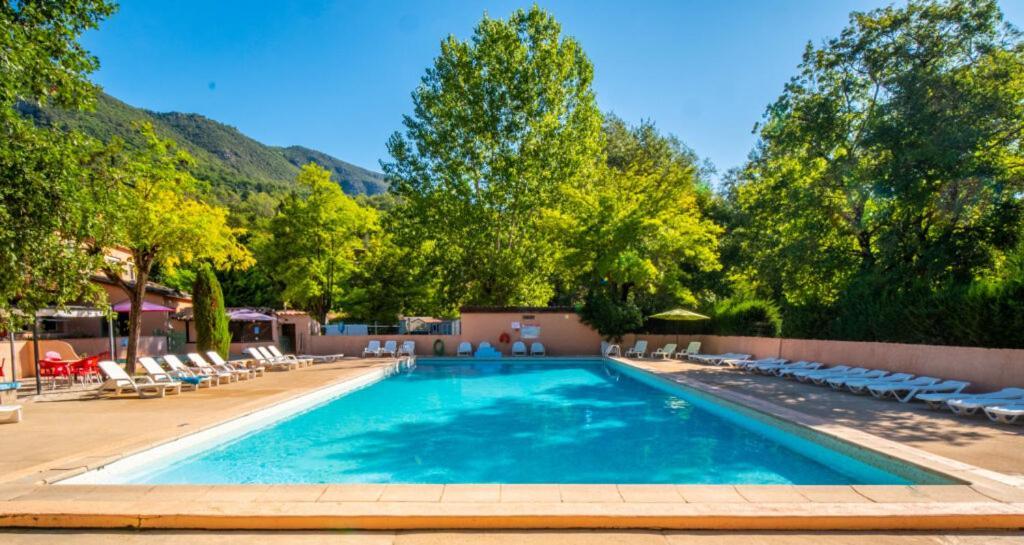 טורט-סור-לו Camping Hotel Les Rives Du Loup מראה חיצוני תמונה