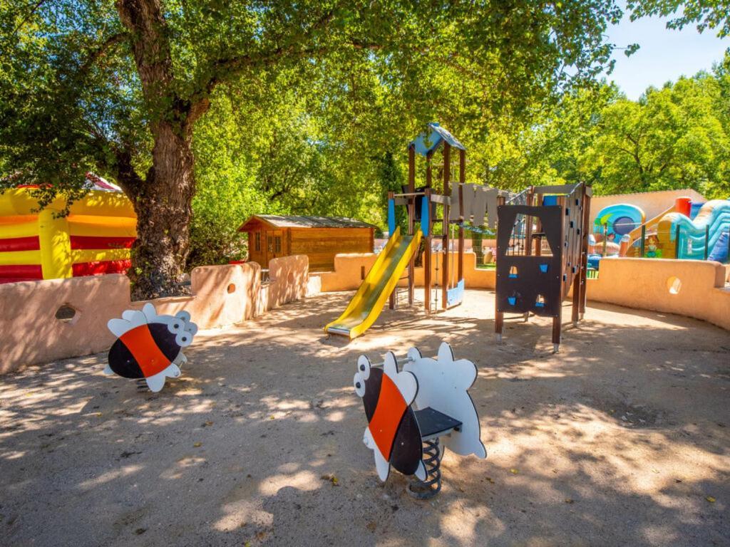 טורט-סור-לו Camping Hotel Les Rives Du Loup מראה חיצוני תמונה