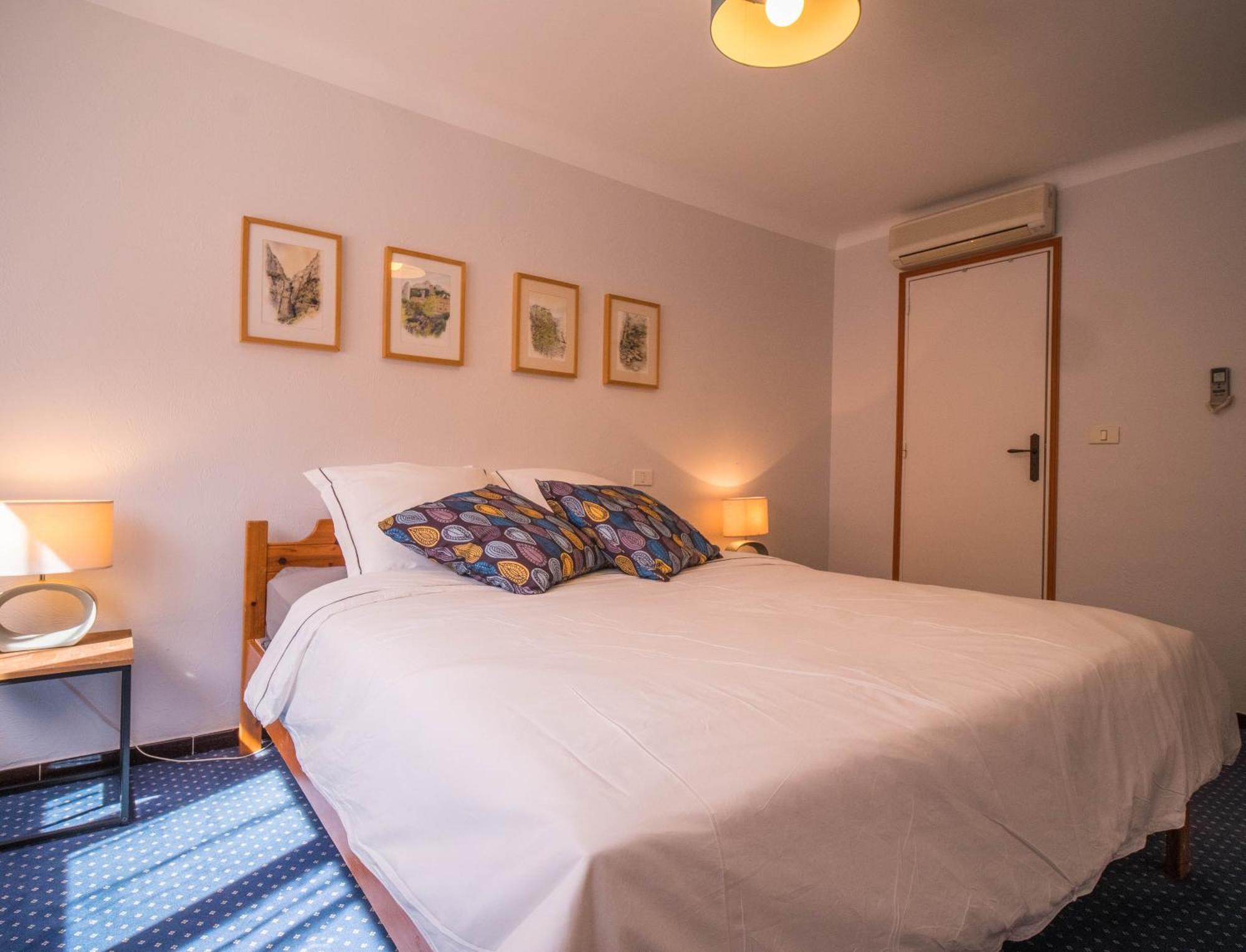 טורט-סור-לו Camping Hotel Les Rives Du Loup מראה חיצוני תמונה