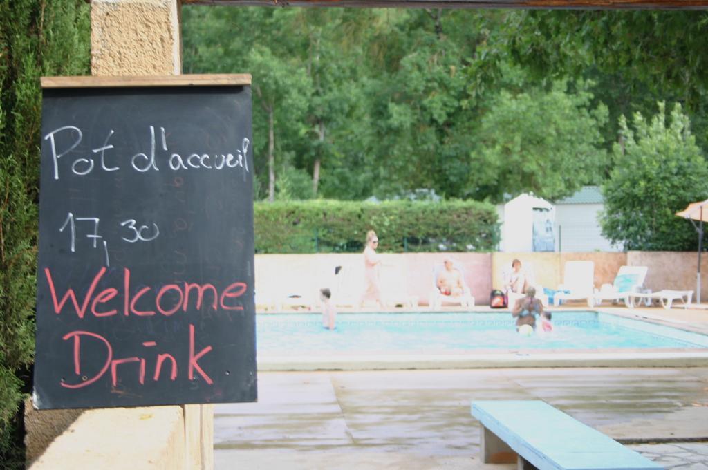טורט-סור-לו Camping Hotel Les Rives Du Loup מראה חיצוני תמונה